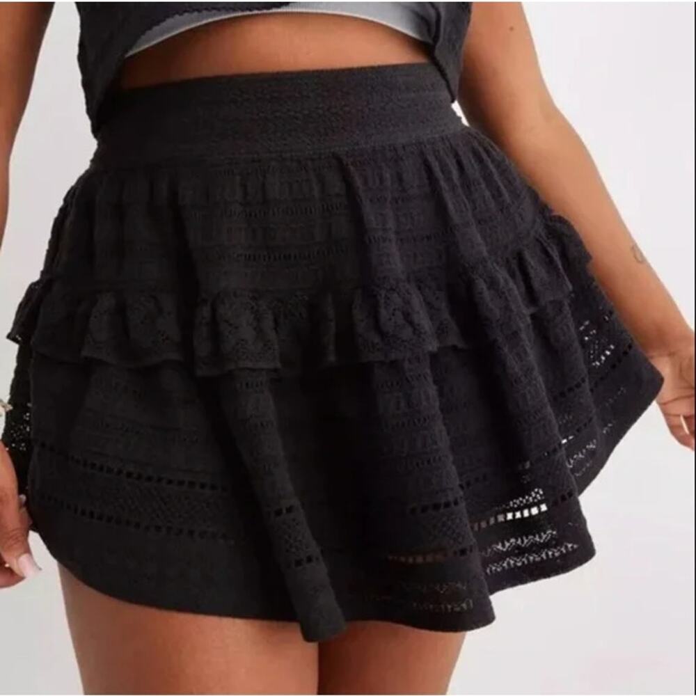 Aerie Rock N Ruffle Tiered Mini Black Skirt Sz. M